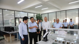 海螺集團(tuán)黨委書(shū)記、董事長(zhǎng)楊軍蒞臨東方測(cè)控調(diào)研